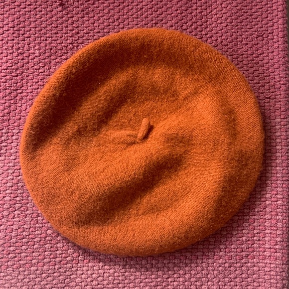 ARDENE Orange Beret - Picture 1 of 5